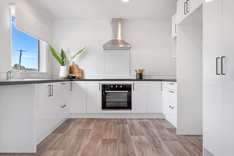 Photo of property in 15 Odette Street, Bader, Hamilton, 3206