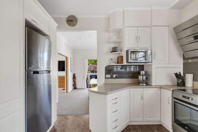 Photo of property in 27 Marian Drive, Inner Kaiti, Gisborne, 4010