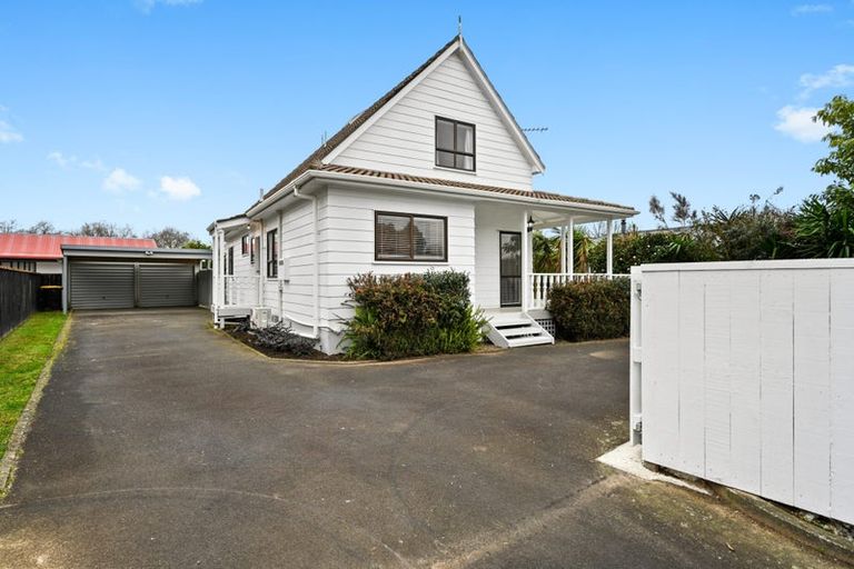 Photo of property in 120 Grey Street, Cambridge, 3434