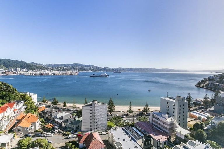 Photo of property in Jerningham Apartments, 20 Oriental Terrace, Oriental Bay, Wellington, 6011