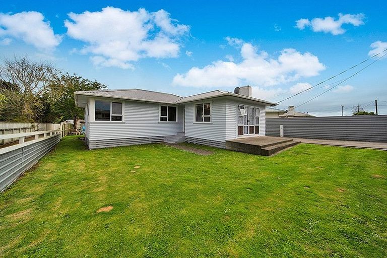 Photo of property in 26 Ramanui Avenue, Hawera, 4610