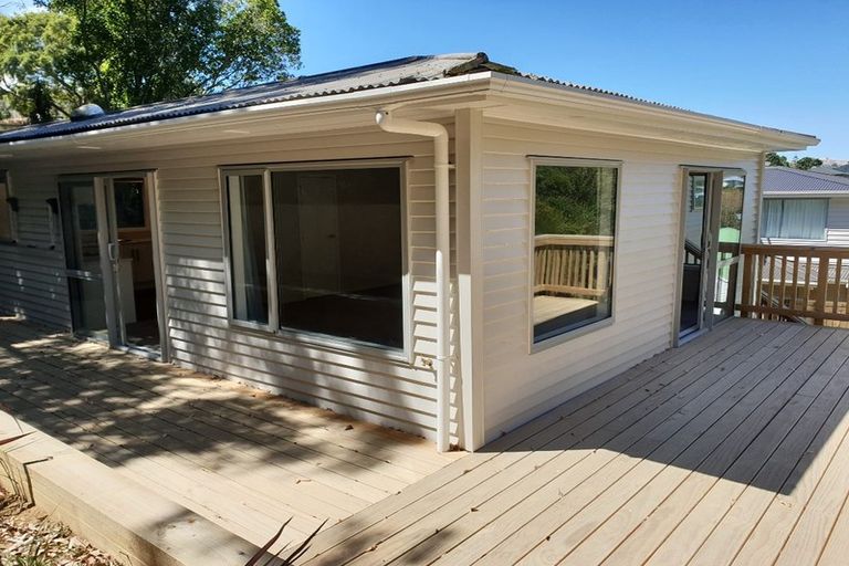 Photo of property in 102u4 Chester Road, Tawa, Wellington, 5028