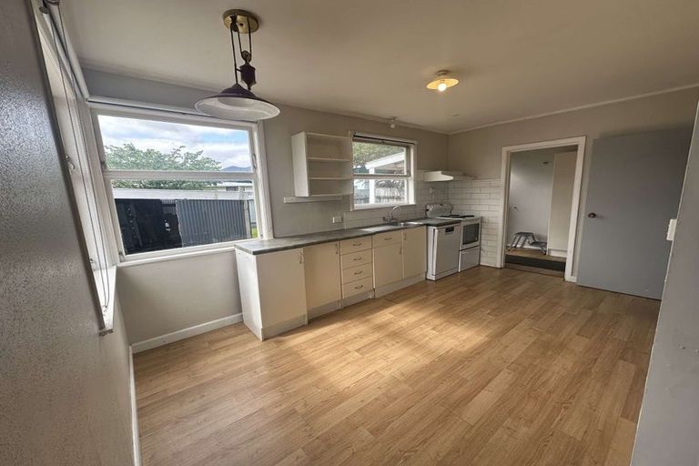 Photo of property in 52 Makarini Street, Paraparaumu, 5032