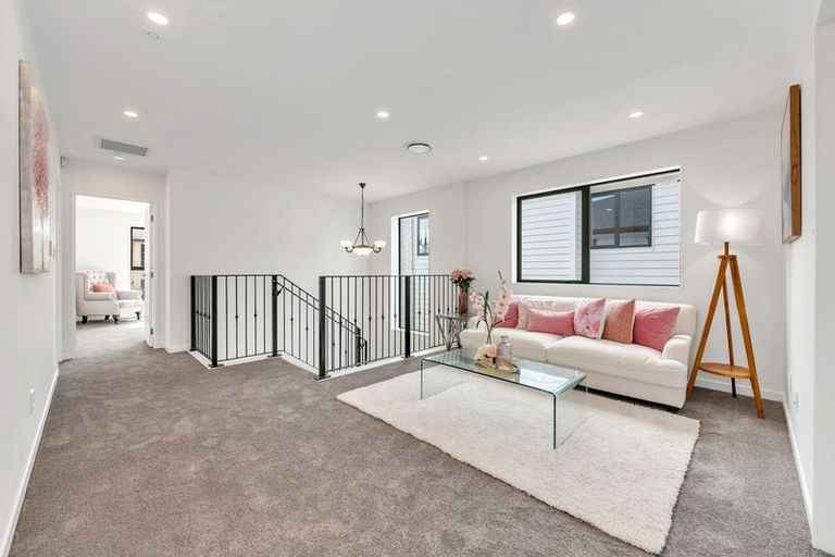 Photo of property in 10 Hughs Way, Flat Bush, Auckland, 2019