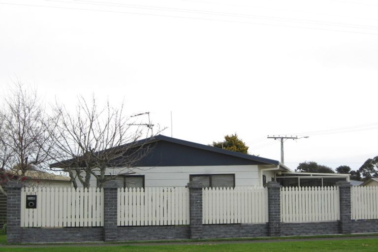 Photo of property in 107 Centennial Avenue, Waitara, 4320