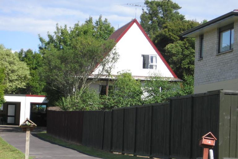 Photo of property in 1/5 Palliser Lane, Browns Bay, Auckland, 0630