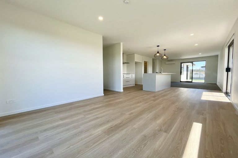 Photo of property in 11 Archibald Place, Halswell, 8025