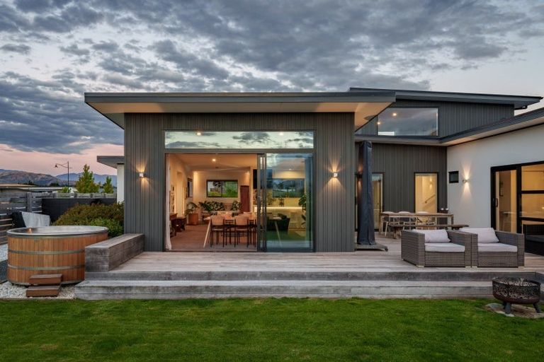 Photo of property in 67 Infinity Drive, Wanaka, 9305