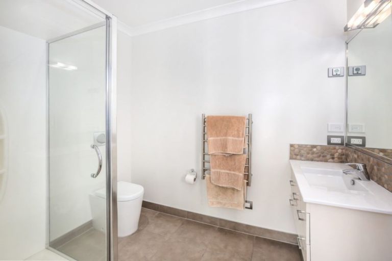Photo of property in 4 Lamont Place, Waikanae, 5036