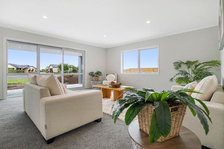 Photo of property in 32 Costello Drive, Ngatea, 3503