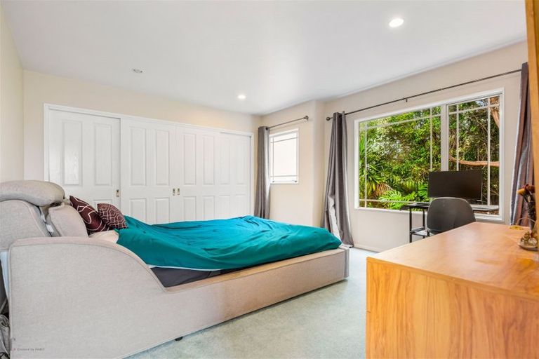 Photo of property in 147b Hobsonville Road, West Harbour, Auckland, 0618