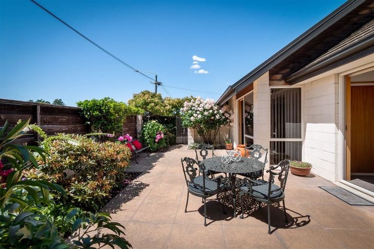 Photo of property in 35 Merrin Street, Avonhead, Christchurch, 8042