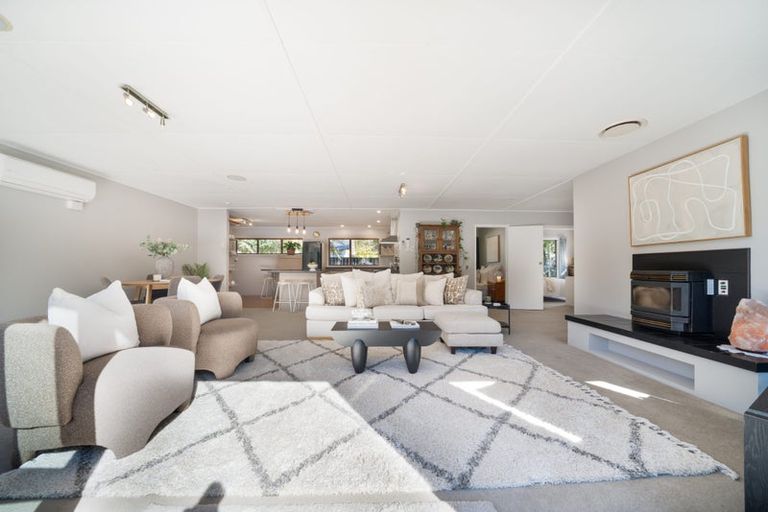 Photo of property in 39b Gemstone Drive, Birchville, Upper Hutt, 5018