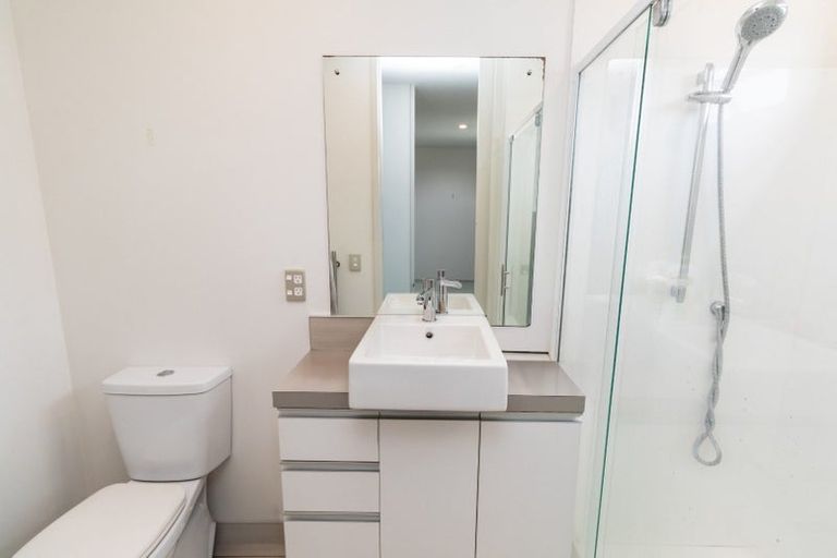 Photo of property in 48a Bassett Road, Johnsonville, Wellington, 6037