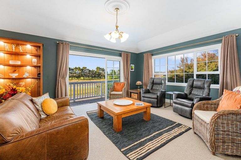 Photo of property in 39 Dittmer Drive, Awapuni, Palmerston North, 4412