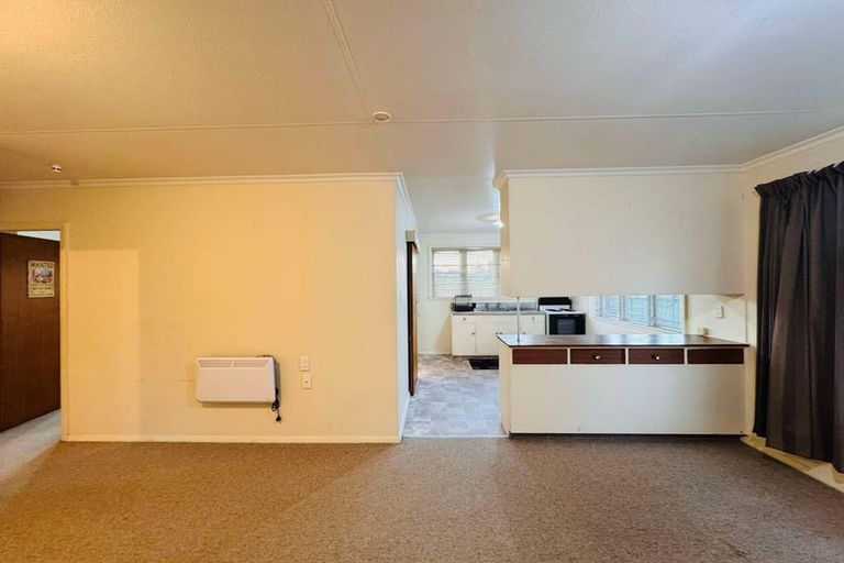 Photo of property in 270 Park Road, Hokowhitu, Palmerston North, 4410