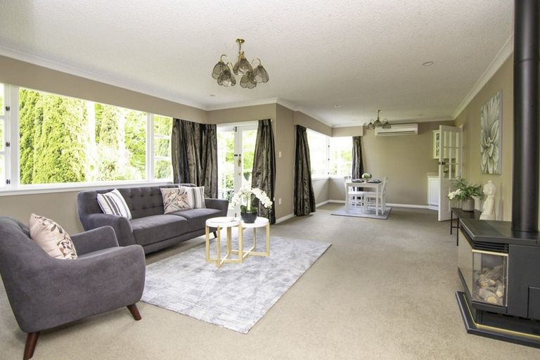 Photo of property in 18 Churchill Avenue, Hokowhitu, Palmerston North, 4410