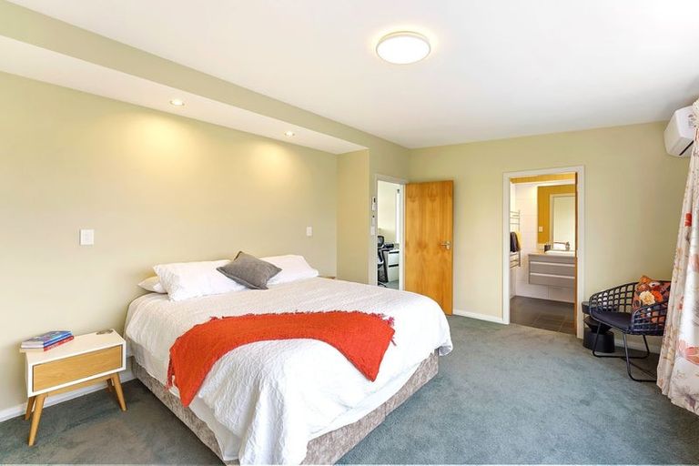 Photo of property in 22 Manly Street, Paraparaumu Beach, Paraparaumu, 5032