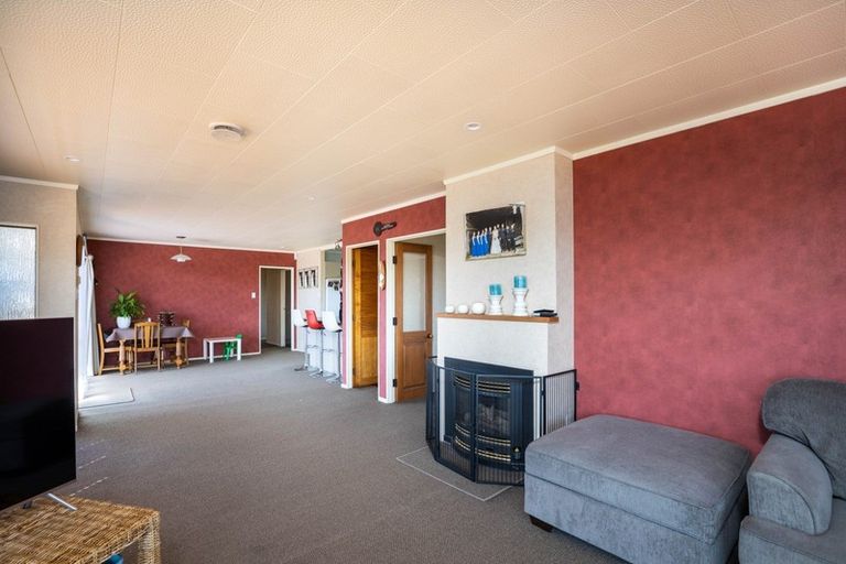 Photo of property in 6 Silby Street, Waitara, 4320