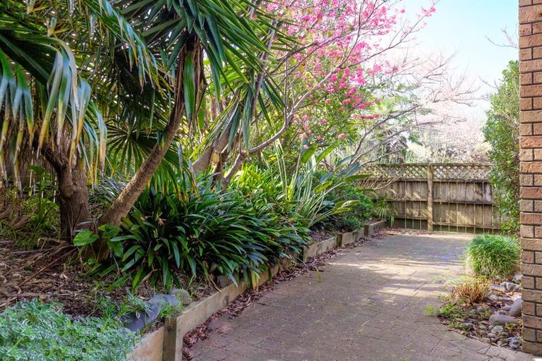 Photo of property in 30 Cabeleigh Drive, Helensville, 0800