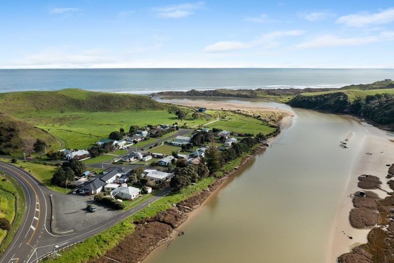 Photo of property in 6 Briscoe Street, Awakino, Mokau, 4376