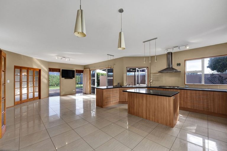 Photo of property in 19 Mccarthy Street, Hawera, 4610