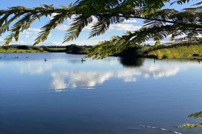 Photo of property in 2 Waterfall Lane, Kerikeri, 0230