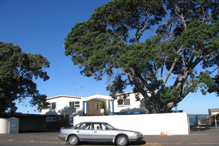 Photo of property in 5/241 Hurstmere Road, Takapuna, Auckland, 0622