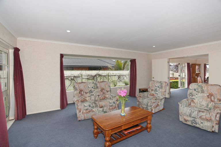 Photo of property in 5 Parnell Heights Drive, Kelvin Grove, Palmerston North, 4414