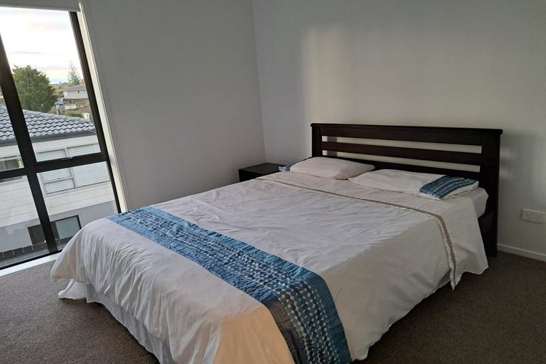 Photo of property in 2/3 Fairdale Place, Birkdale, Auckland, 0626