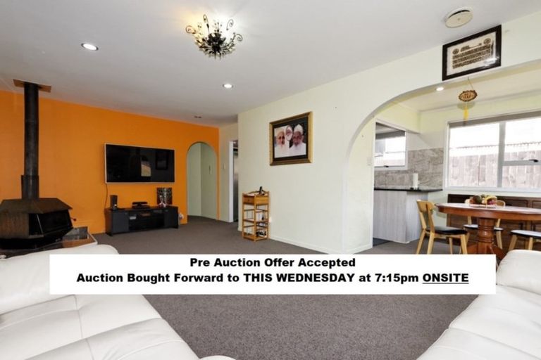 Photo of property in 28 Matama Road, Glen Eden, Auckland, 0602