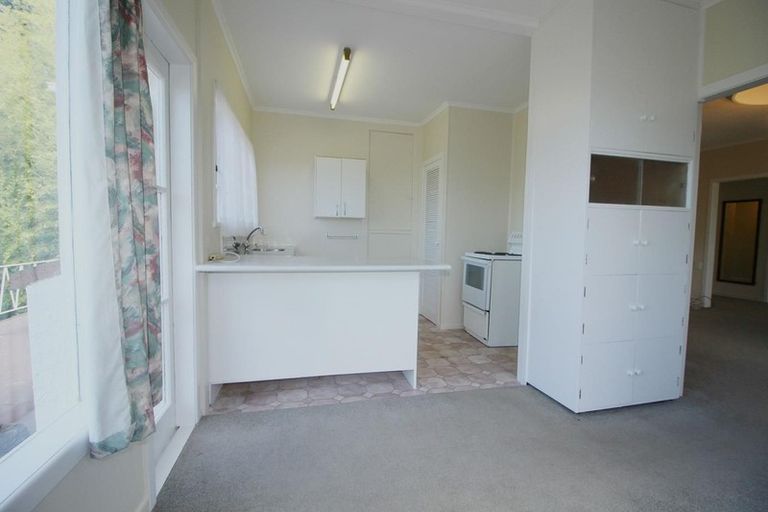 Photo of property in 212 Godley Road, Titirangi, Auckland, 0604