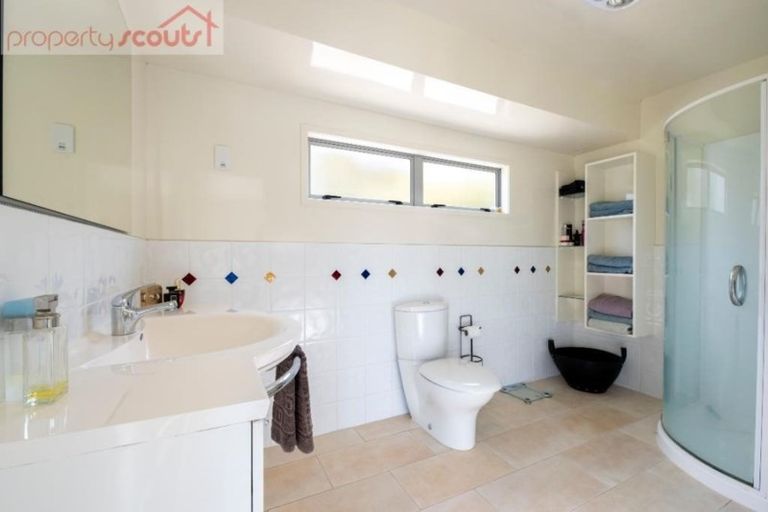 Photo of property in 18 Kennedy Street, Opua, 0200