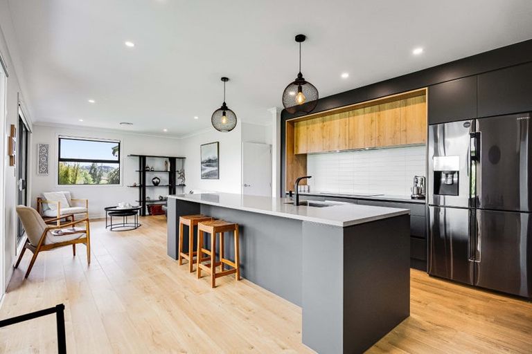 Photo of property in 2 Awatiro Drive, Kaukapakapa, 0871