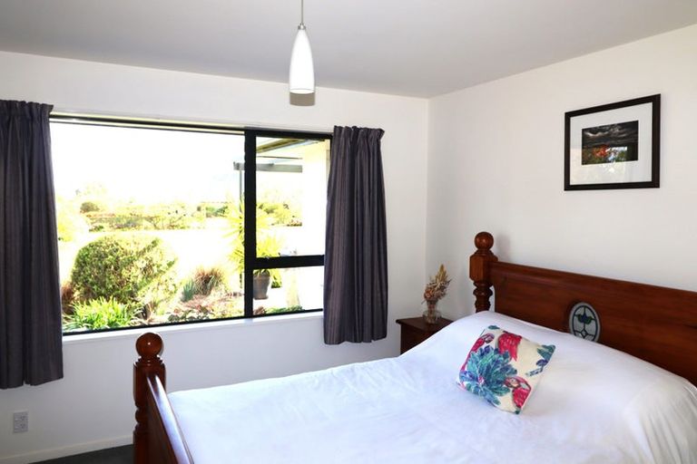 Photo of property in 15 Springhill Road, Cormacks, Oamaru, 9495