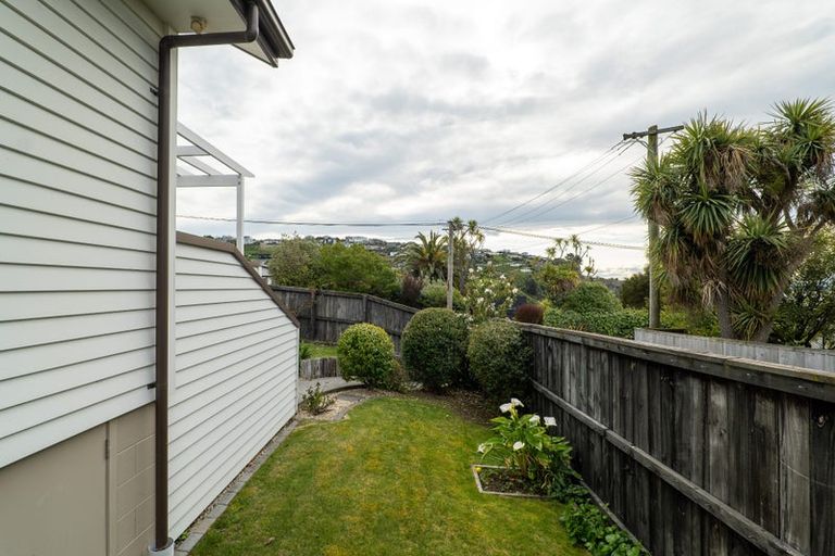 Photo of property in 29 Moncks Spur Road, Redcliffs, Christchurch, 8081
