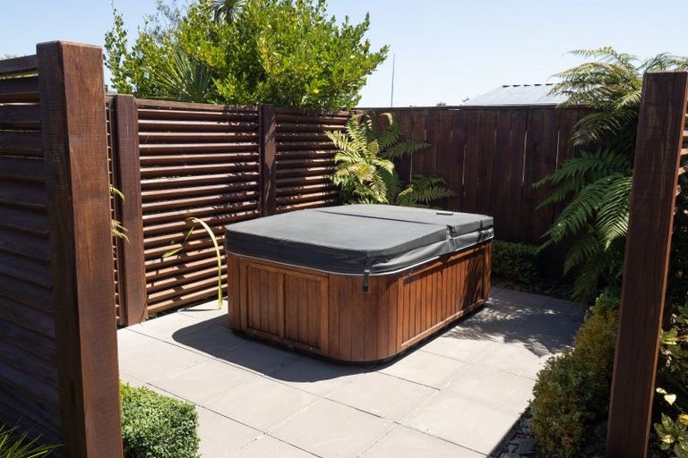 Photo of property in 10 Torbay Avenue, Huntingdon, Ashburton, 7774