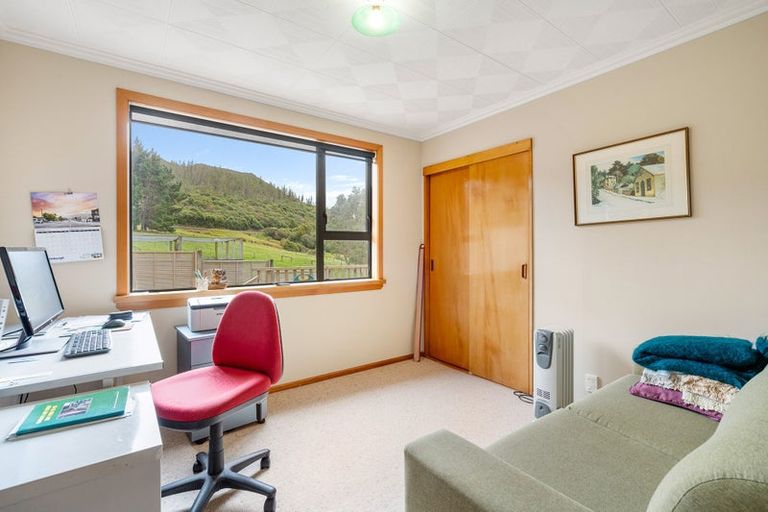 Photo of property in 296 Blueskin Road, Mihiwaka, Port Chalmers, 9081