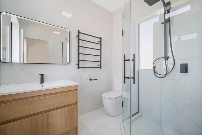 Photo of property in 15 Kaapehu Street, Karaka, 2578