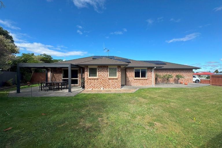 Photo of property in 10 Almond Grove, Feilding, 4702