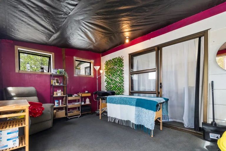 Photo of property in 1/20 Burundi Avenue, Clendon Park, Auckland, 2103