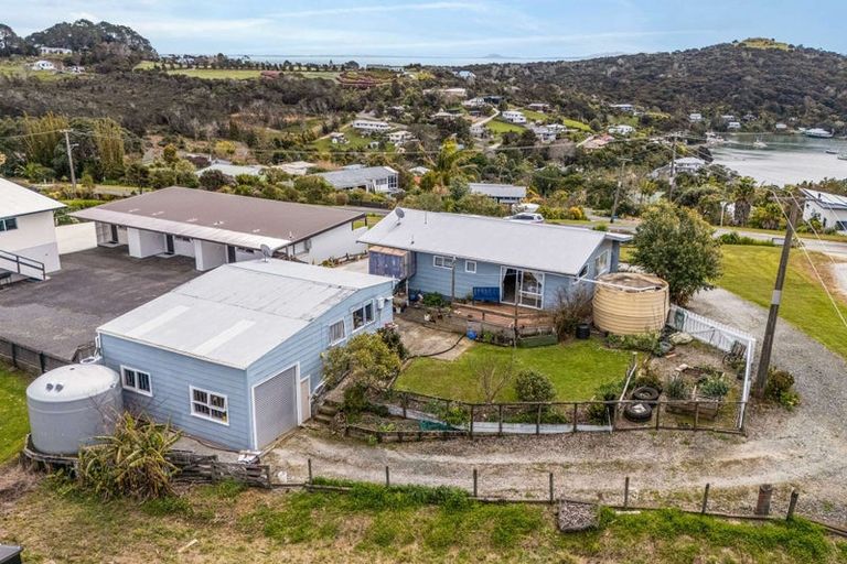 Photo of property in 35 Colonel Mould Drive, Mangonui, 0420