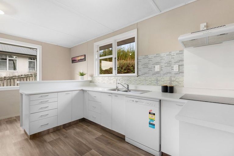 Photo of property in 44 Turnbull Street, Brockville, Dunedin, 9011
