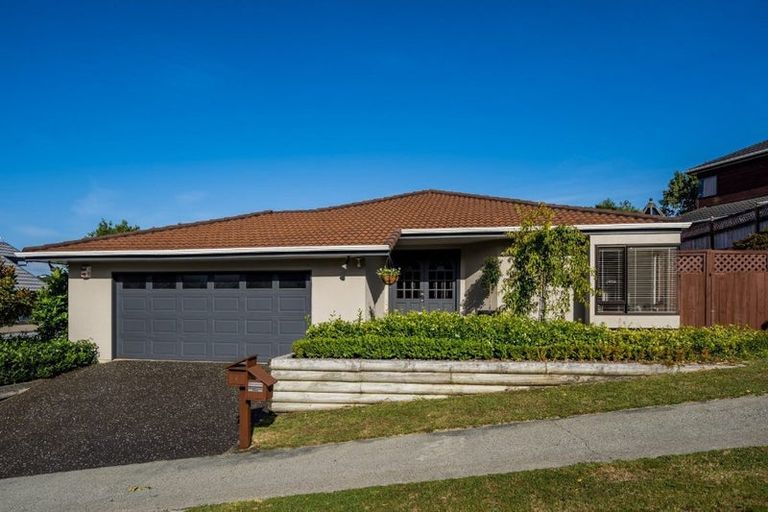 Photo of property in 7 Molyneux Close, Whitby, Porirua, 5024