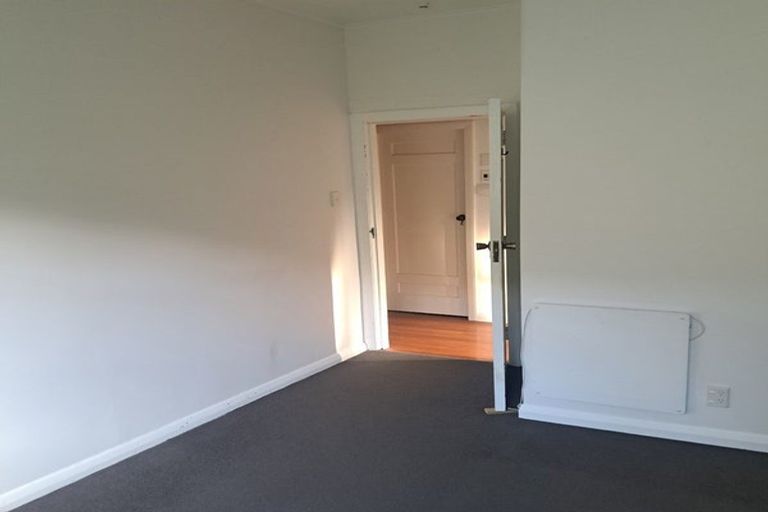 Photo of property in 51 Albemarle Road, Northland, Wellington, 6012