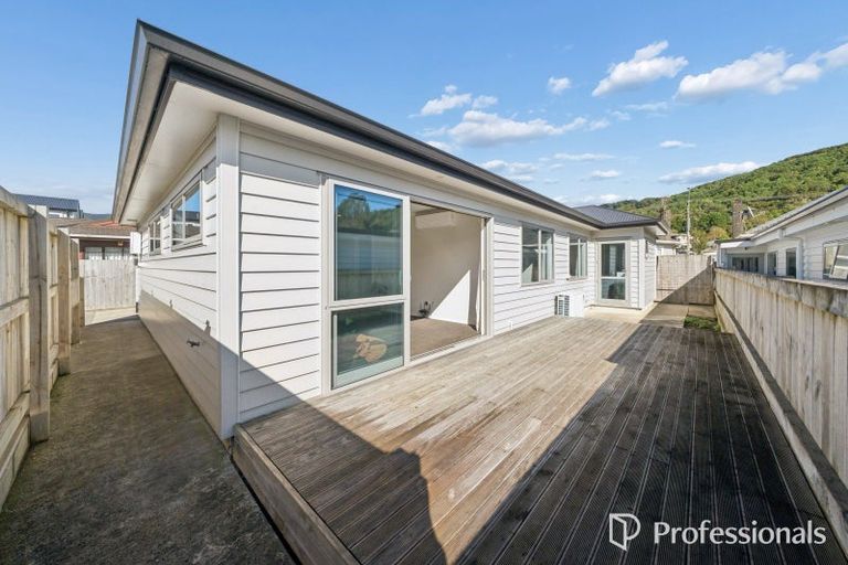 Photo of property in 37a Main Road, Wainuiomata, Lower Hutt, 5014