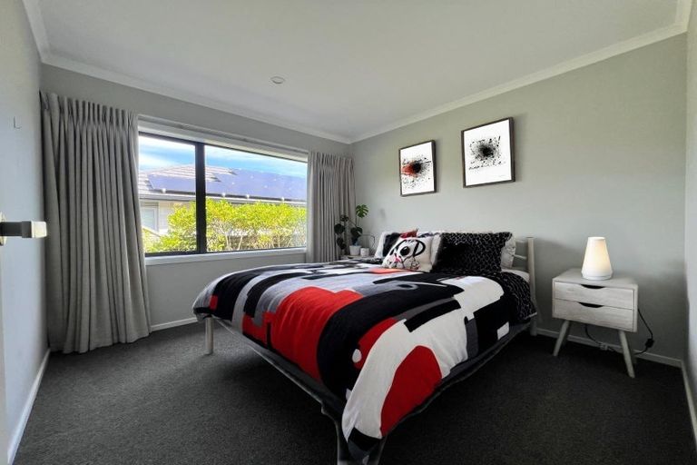 Photo of property in 71 John Burke Drive, Aotea, Porirua, 5024