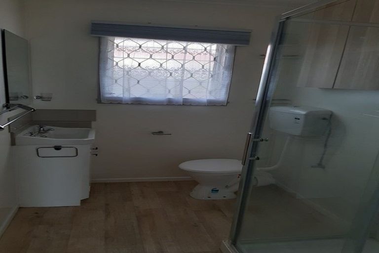 Photo of property in 1/53 Kenderdine Road, Papatoetoe, Auckland, 2025