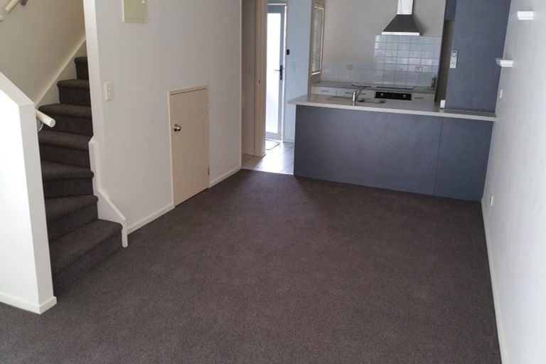 Photo of property in 2/206 Manuka Road, Bayview, Auckland, 0629