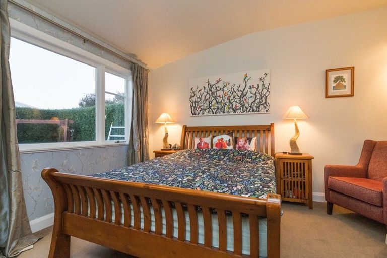 Photo of property in 325a Featherston Street, Palmerston North, 4410